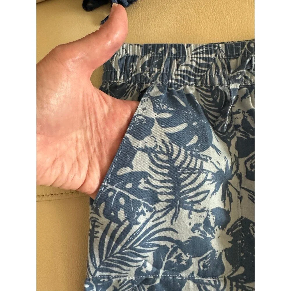 Small girl’s stamped light weight tropical drawstring skirt